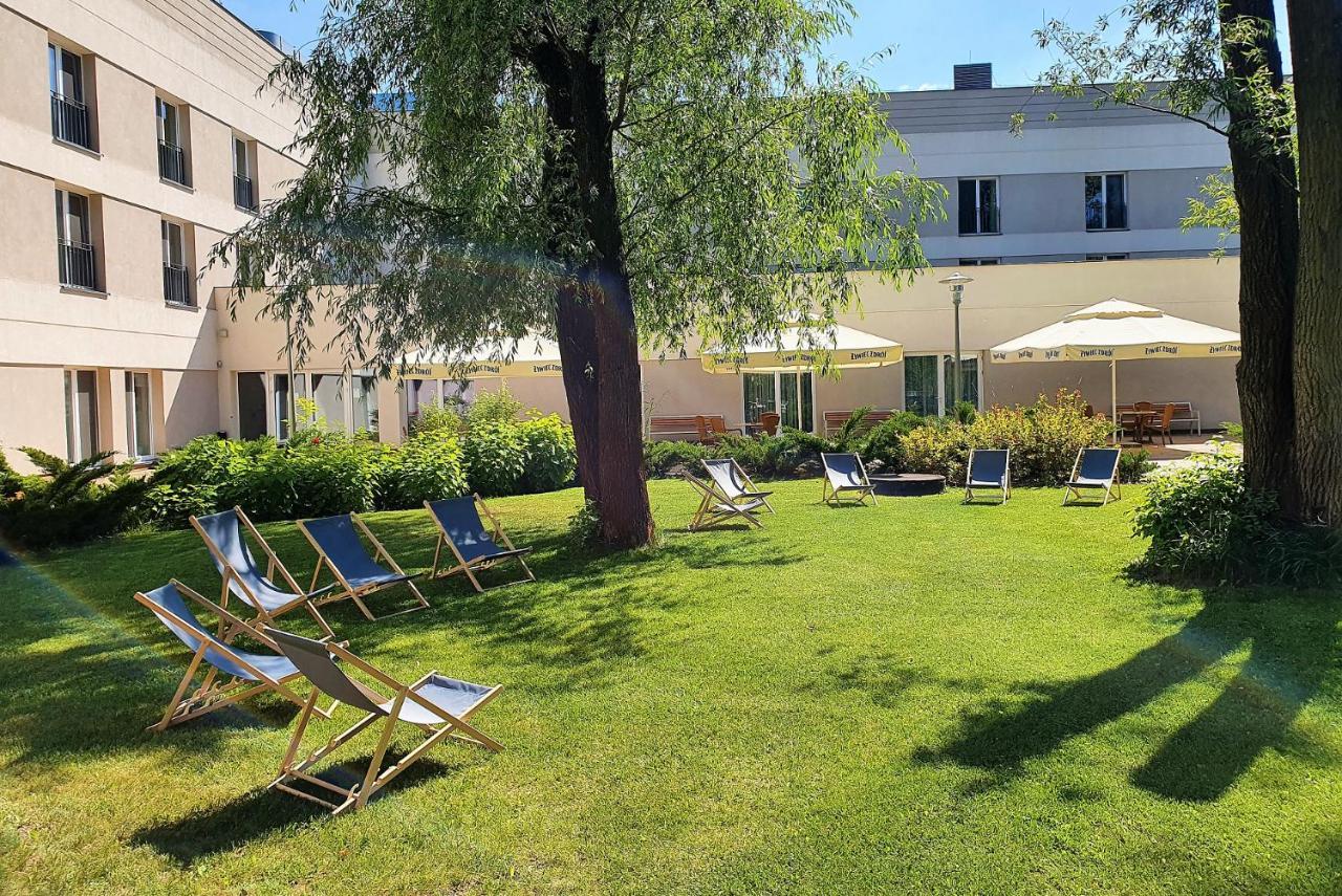 Green Garden Hotel Raszyn Exterior foto